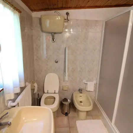 Villa Perelli Sleeps 5 Pool Wifi *