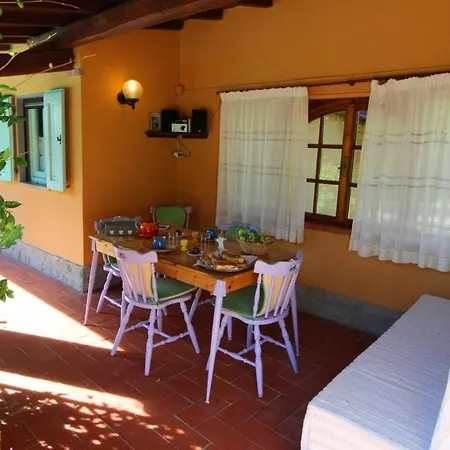 Perelli Sleeps 5 Pool Wifi Villa Bucine